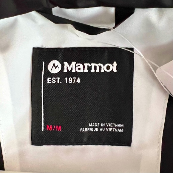 NWTs Marmot Torgon Insulated Ski Jacket. Black/White. Medium - Picture 7 of 11